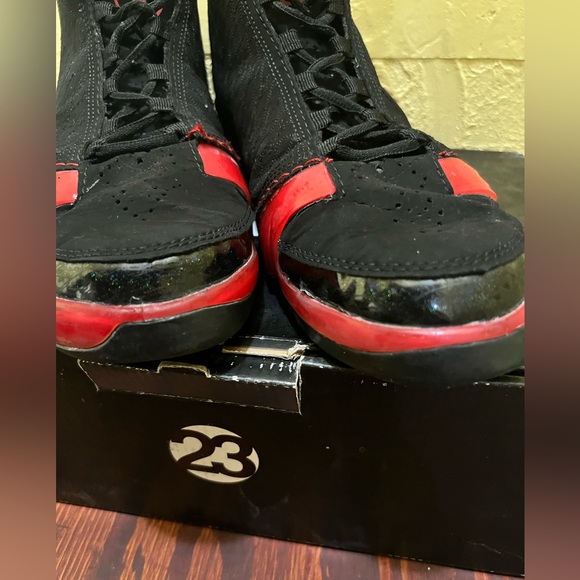 JORDAN SHOES - Picture 2 of 4